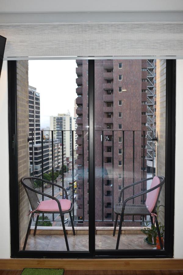 Toscano S Aparta Estudio Hospedaje Amoblado Torre 2 Equilibrium Bogotá Extérieur photo